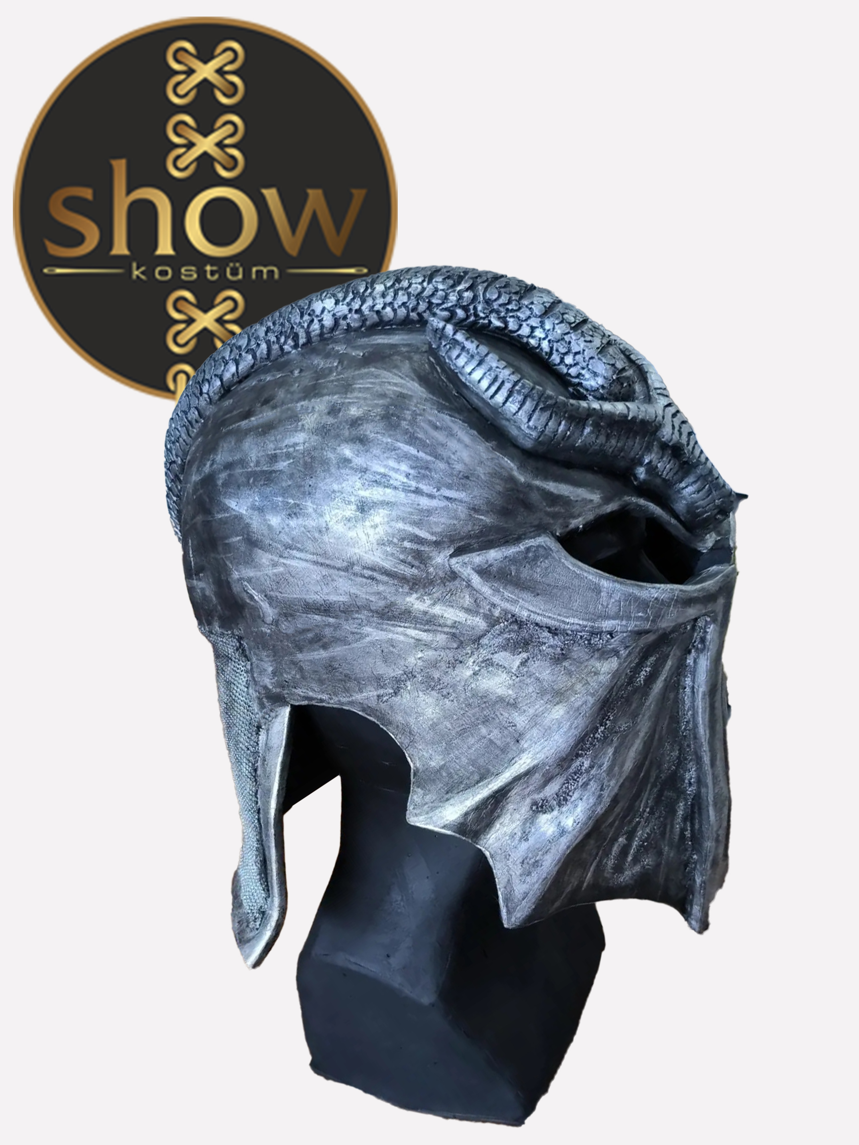 dragon-age-inquisitor-helmet