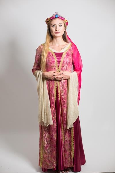 pembe-osmanlı-kadın-kostum
